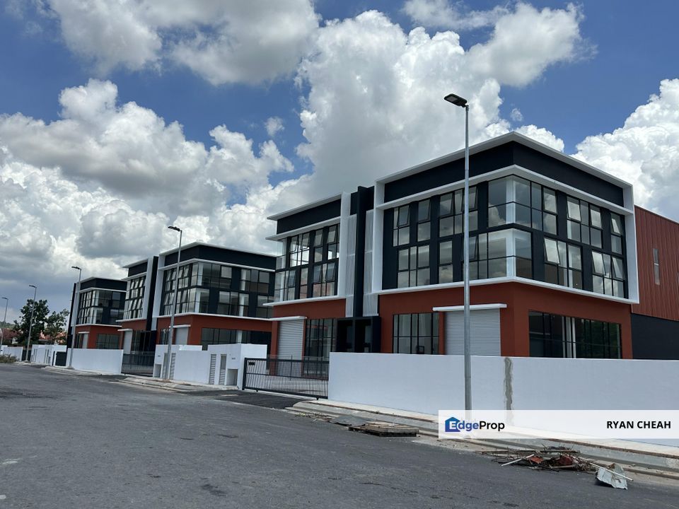 Brand New Semi D factory For Rent At Kota Puteri Rawang, Selangor, Batu Arang