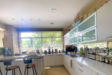 Changkat Kiara Surya