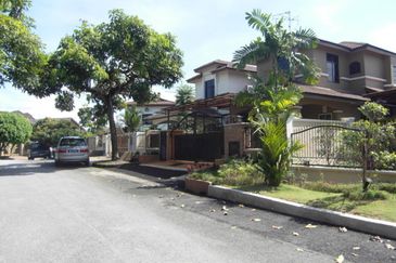 Jalan Suasana, Bandar Tun Hussein Onn