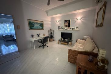 Cheap & Value Buy Unit @ Bandar Sungai Long Mahkota Cheras Batu 11 Balakong Cheras South