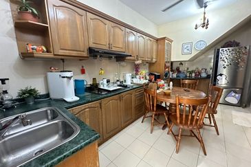 Cheap & Value Buy Unit @ Bandar Sungai Long Mahkota Cheras Batu 11 Balakong Cheras South