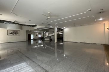 Lorong Taman Pantai 1