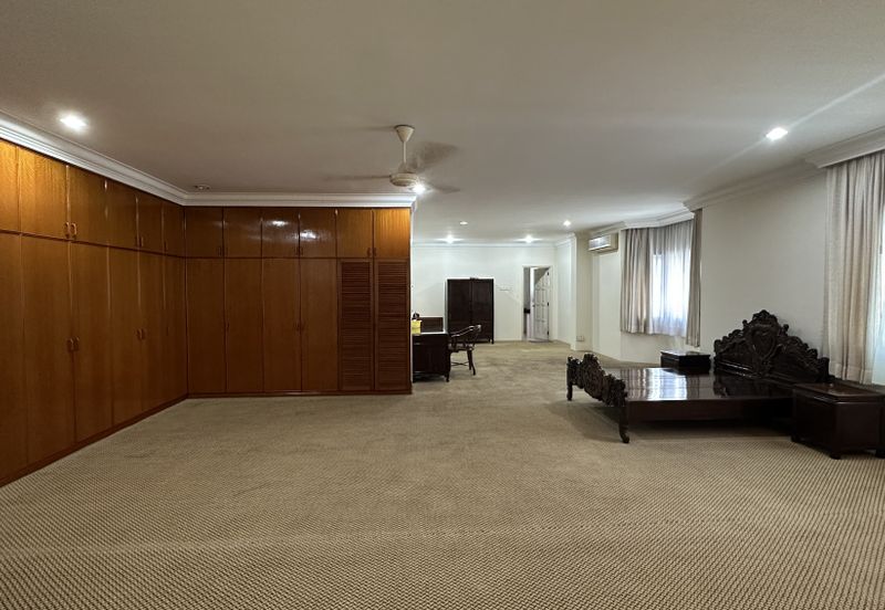 Lorong Taman Pantai 1