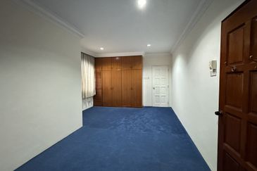 Lorong Taman Pantai 1