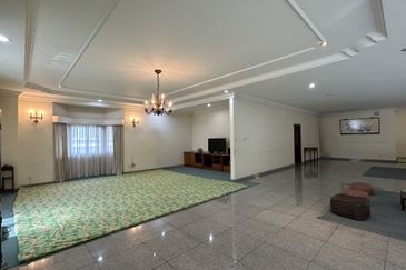 Lorong Taman Pantai 1