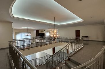 Lorong Taman Pantai 1