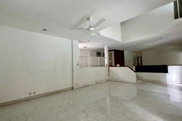 Lorong Taman Pantai 4