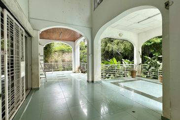 Lorong Taman Pantai 4