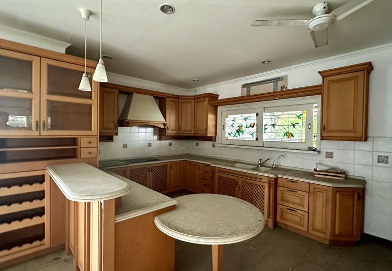 Lorong Taman Pantai 4