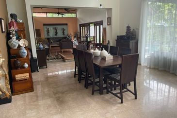 Changkat Kiara Surya