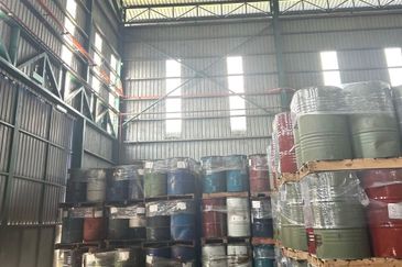 West Port, Pulau Indah