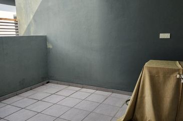 Parkfield Residences, Tropicana Heights