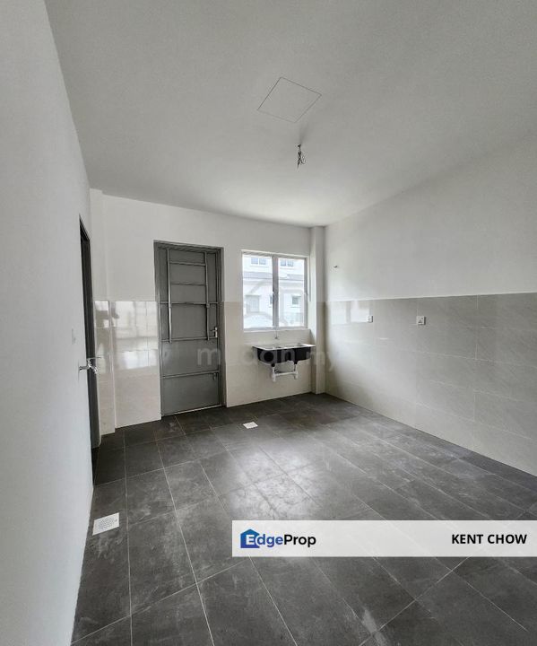 Sri Klebang New Double Storey House For Rent, Perak, Kinta