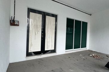 TASEK AVENUE RESIDENT