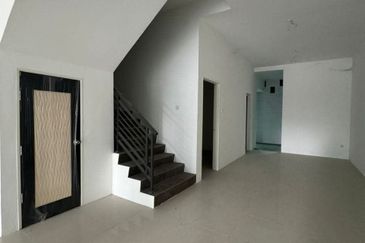 TASEK AVENUE RESIDENT