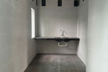 TASEK AVENUE RESIDENT