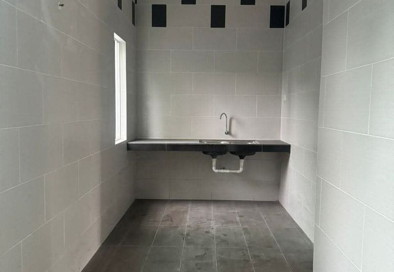 TASEK AVENUE RESIDENT