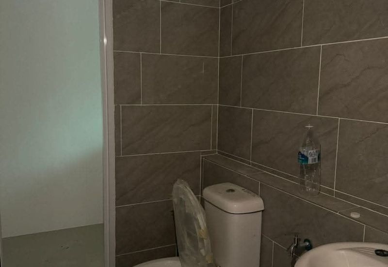 TASEK AVENUE RESIDENT