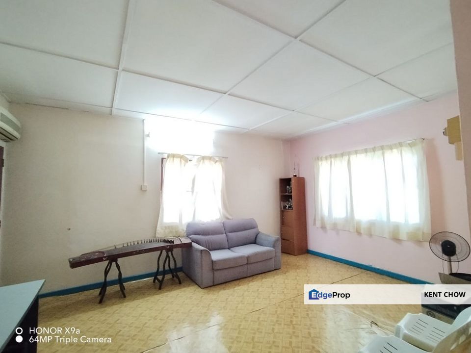 🏡✨ Corner Bungalow For Sale! ✨🏡  📍 Location: Pasir Puteh, Perak, Kinta