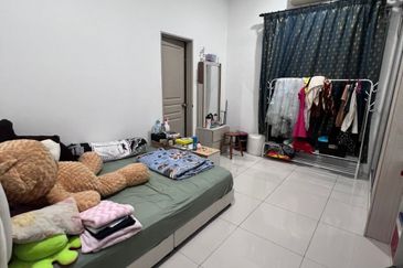 Dorset Place @ Taman Lapangan Setia