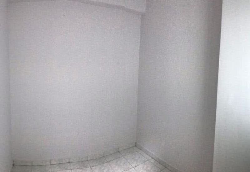 KONDOMINIUM DAMAIPURI