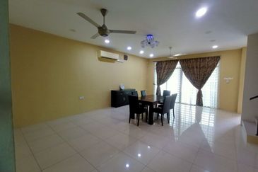 TAMAN MERU DESA PARK