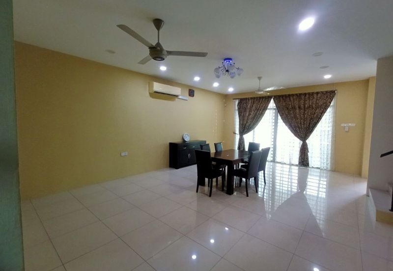 TAMAN MERU DESA PARK