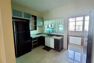 TAMAN MERU DESA PARK