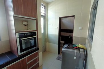 TAMAN MERU DESA PARK