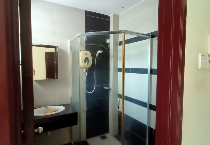 TAMAN MERU DESA PARK