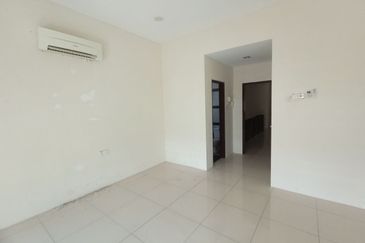 TAMAN MERU DESA PARK