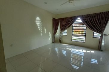 TAMAN MERU DESA PARK