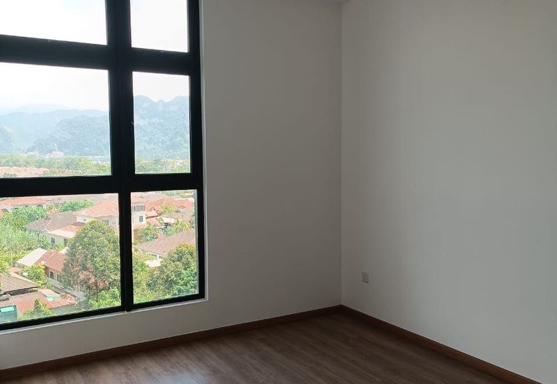 THE COVE HILLSIDE RESIDENCE