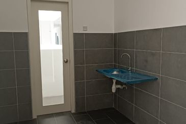 THE COVE HILLSIDE RESIDENCE