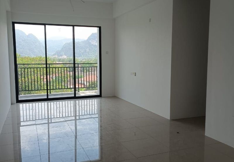 THE COVE HILLSIDE RESIDENCE