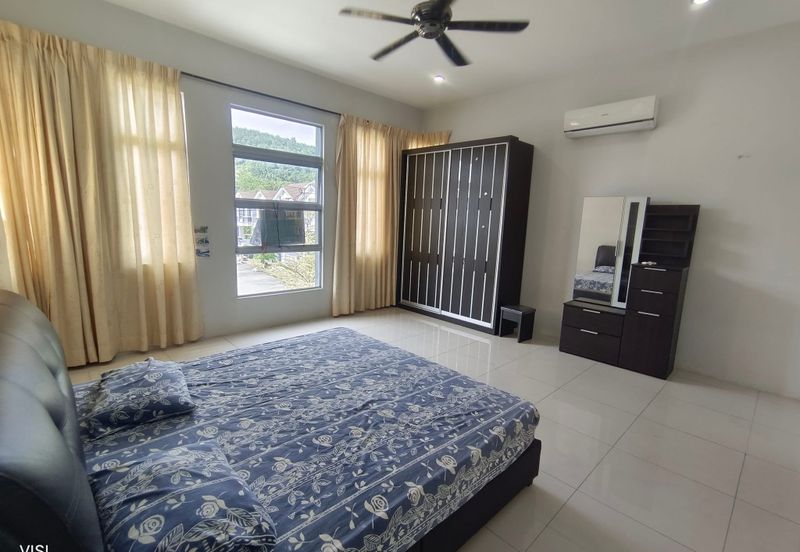 TAMAN MERU DESA PARK