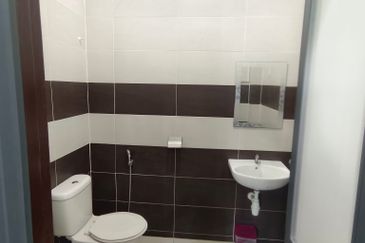 TAMAN MERU DESA PARK