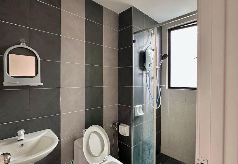 Upper East @ Tiger Lane