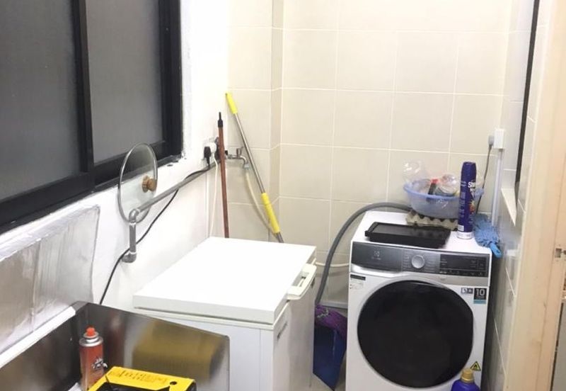 Upper East @ Tiger Lane