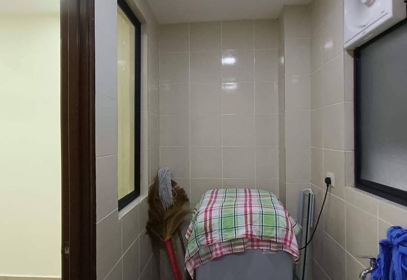 Upper East @ Tiger Lane