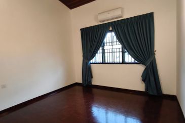 PASIR PUTEH/PENGKALAN