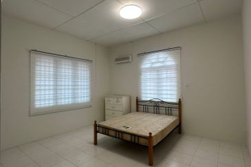 TAMAN IPOH BOULEVARD TIMOR