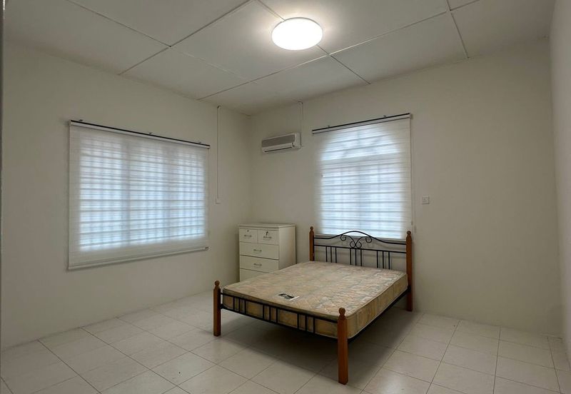 TAMAN IPOH BOULEVARD TIMOR