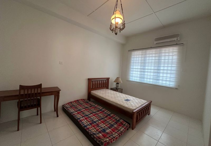 TAMAN IPOH BOULEVARD TIMOR