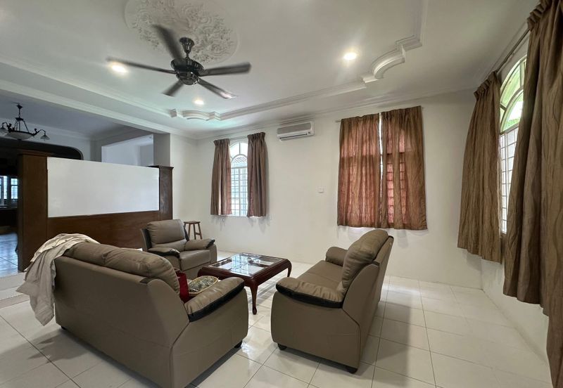 TAMAN IPOH BOULEVARD TIMOR