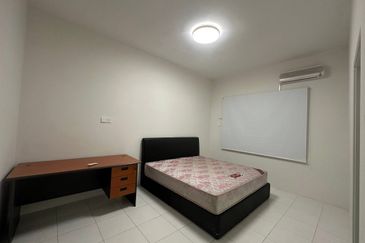 TAMAN IPOH BOULEVARD TIMOR