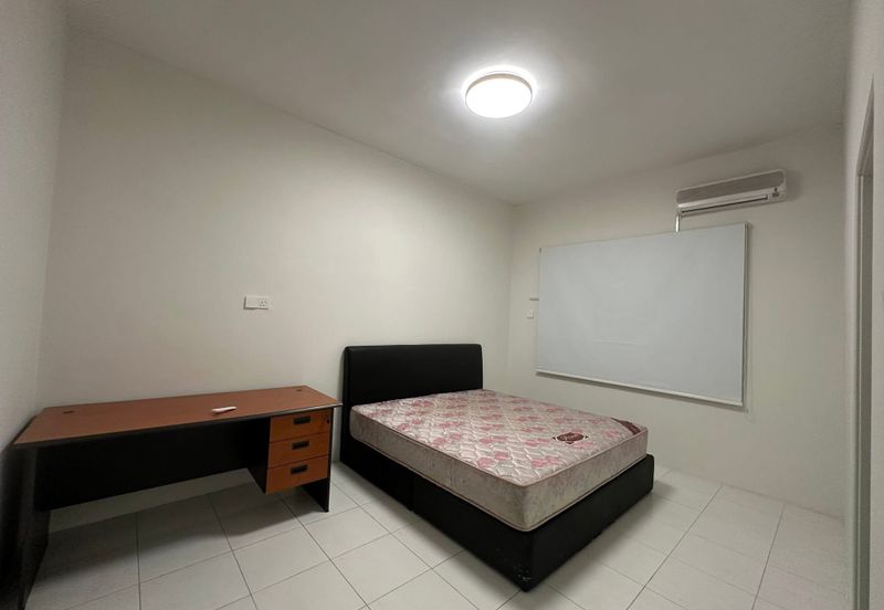 TAMAN IPOH BOULEVARD TIMOR