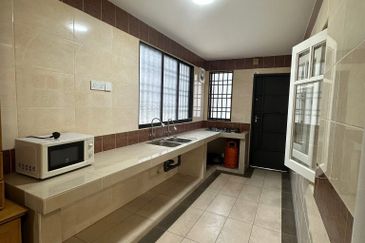 TAMAN IPOH BOULEVARD TIMOR