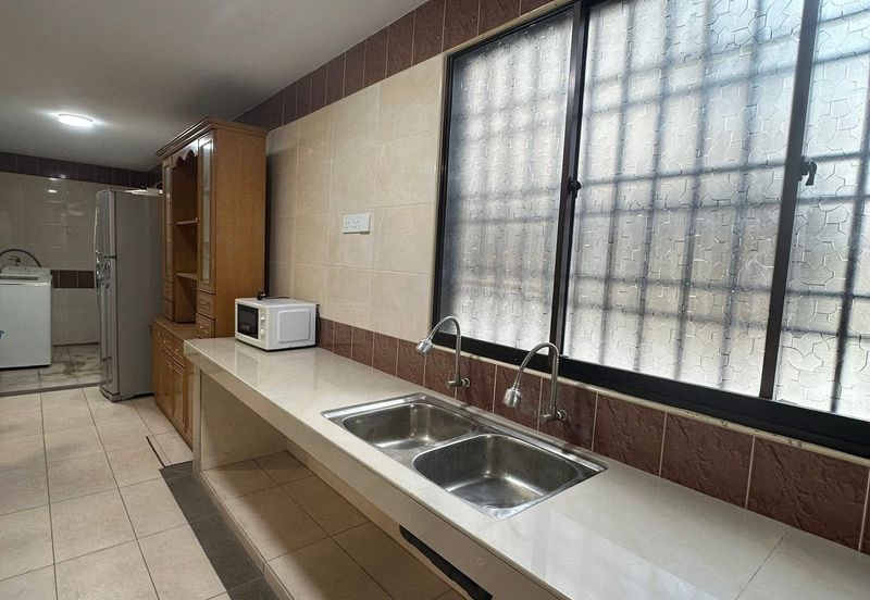 TAMAN IPOH BOULEVARD TIMOR