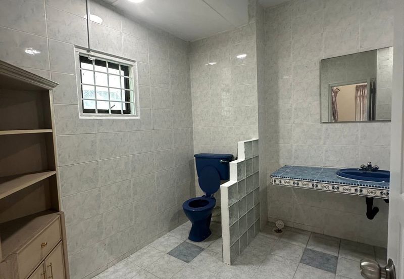 TAMAN IPOH BOULEVARD TIMOR